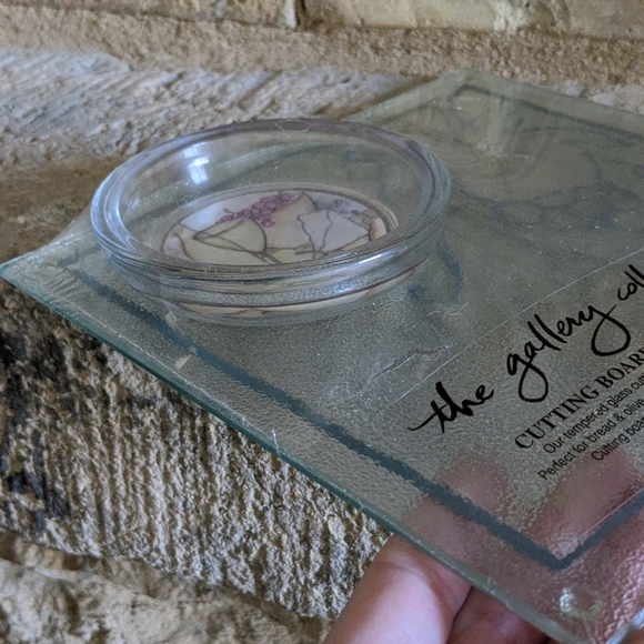 CLAY COMPANY I Glass Cutting Board & Dipping Bowl - Picture 7 of 8